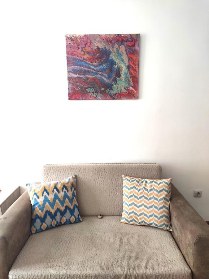 Loftik Apartments Shevchenko Street อัลมาตี ภายนอก รูปภาพ